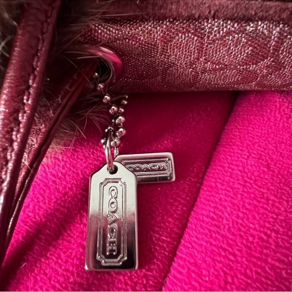 Coach Vintage Wristlet-Like New - Picture 5 of 10